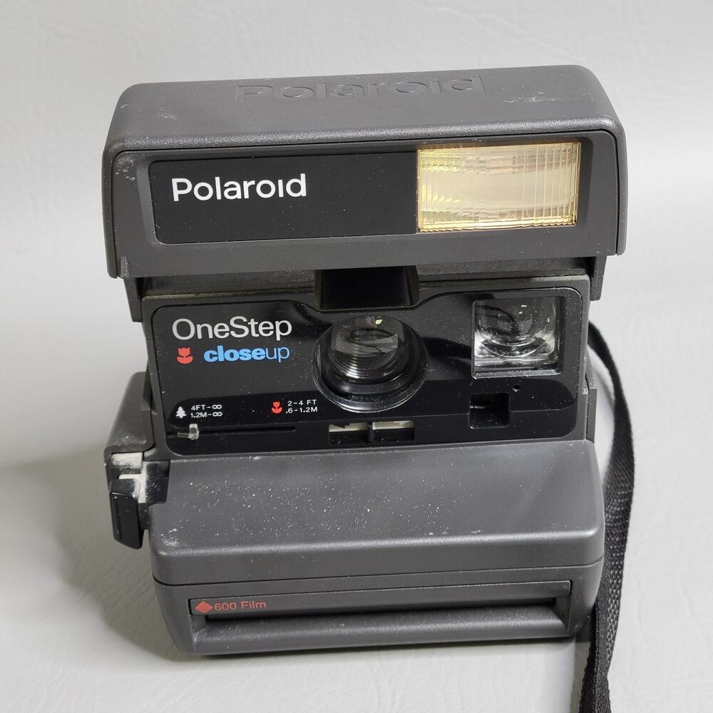 Vintage Polaroid One Step Close Up 600 Film Instant Camera